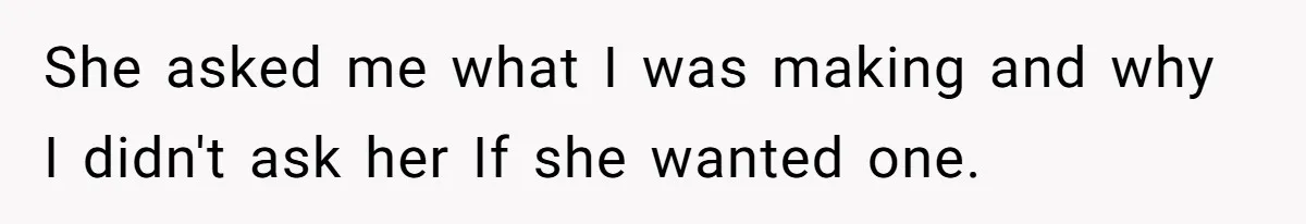 Pregnant Woman Strikes Her Provider In The Kitchen Over A Simple Dropped Sandwich She asked me what I was making and why I didn't ask her If she wanted one.