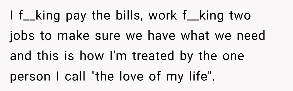 Pregnant Woman Strikes Her Provider In The Kitchen Over A Simple Dropped Sandwich I f__king pay the bills, work f__king two jobs to make sure we have what we need and this is how I'm treated by the one person I call "the...