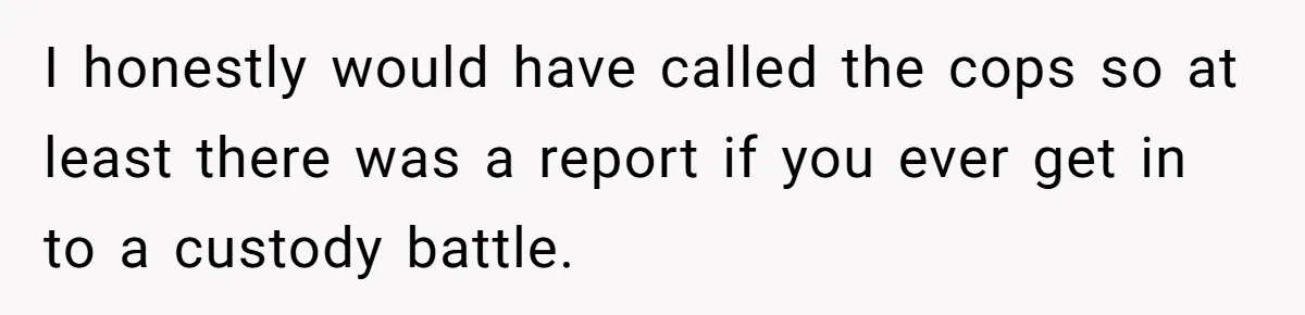 Pregnant Woman Strikes Her Provider In The Kitchen Over A Simple Dropped Sandwich I honestly would have called the cops so at least there was a report if you ever get in to a custody battle.
