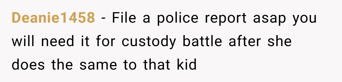 Pregnant Woman Strikes Her Provider In The Kitchen Over A Simple Dropped Sandwich Deanie1458 − File a police report asap you will need it for custody battle after she does the same to that kid
