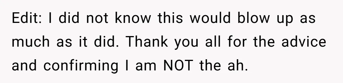 Parent Launches Daughter Birthday Party On Time, Without Chronically Tardy Grandparents Edit: I did not know this would blow up as much as it did. Thank you all for the advice and confirming I am NOT the ah.