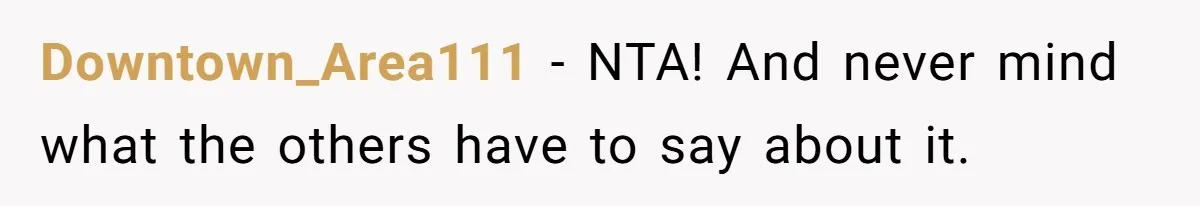 Cousin Keeps Insulting Her Wedding, She Fires Back With ‘At Least I’m Still Married’ Downtown_Area111 − NTA! And never mind what the others have to say about it.