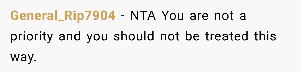 Ex Wants To Get Back Together After His Mom’s Death, She’s Not Having It General_Rip7904 − NTA You are not a priority and you should not be treated this way.