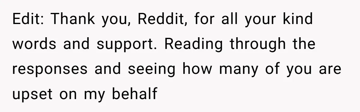 Childfree Woman 'Ruins' Friends' Bali Trip Simply By Having Fun Edit: Thank you, Reddit, for all your kind words and support. Reading through the responses and seeing how many of you are upset on my behalf