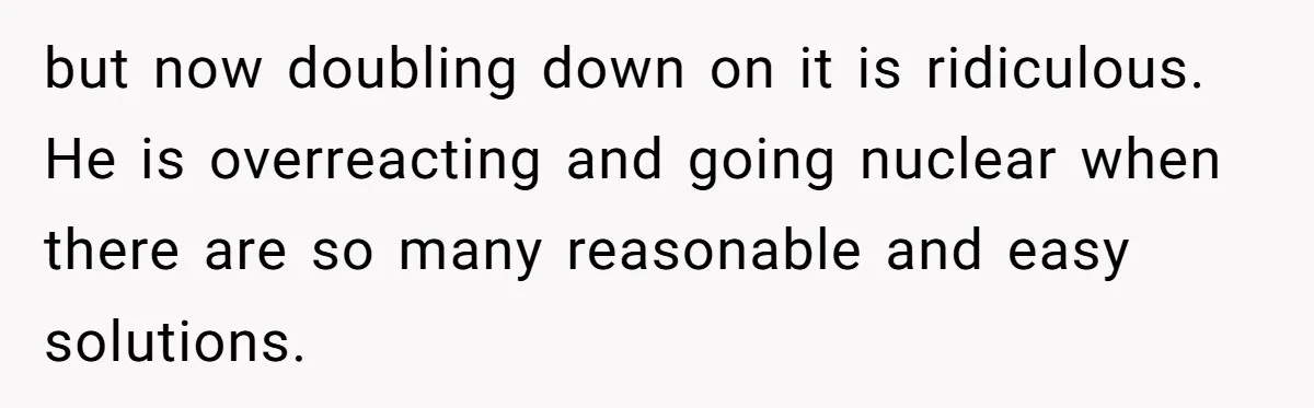 Woman’s Dog Growls At Niece After Year Of Harassment, Now Her Brother Wants It Put Down but now doubling down on it is ridiculous. He is overreacting and going nuclear when there are so many reasonable and easy solutions.