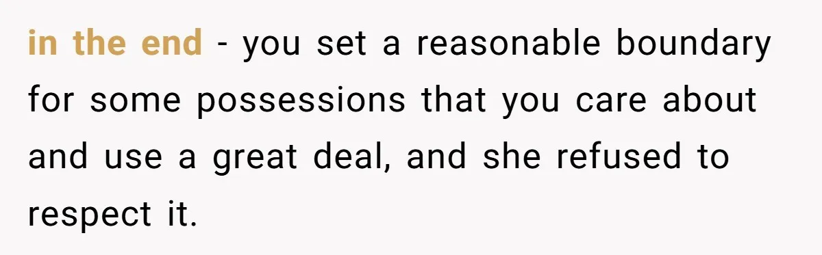 Chef Makes Girlfriend Use "S__t Pans" After She Keep Damaging His Expensive Kitchen Tools in the end - you set a reasonable boundary for some possessions that you care about and use a great deal, and she refused to respect it.