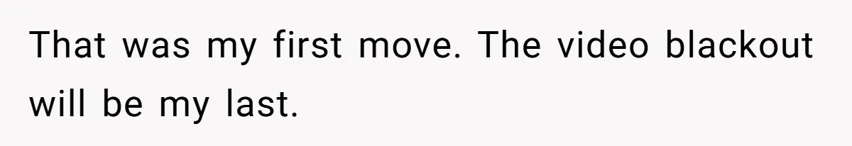 Sister-In-Law Excludes Family From Wedding Photos, Bride’s Payback Leaves Her Invisible That was my first move. The video blackout will be my last.