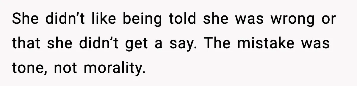 Man Defends Parenting Choice After Sister Accuses Him of Mansplaining Breastfeeding She didn’t like being told she was wrong or that she didn’t get a say. The mistake was tone, not morality.