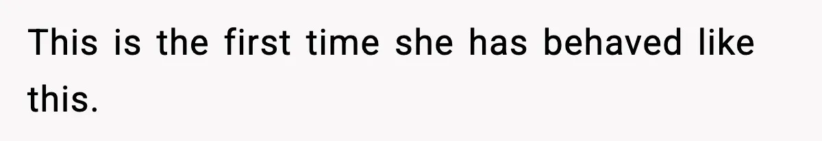 Man Leaves Girlfriend At Pumpkin Patch After She And Her Friends Ignore Him All Day This is the first time she has behaved like this.