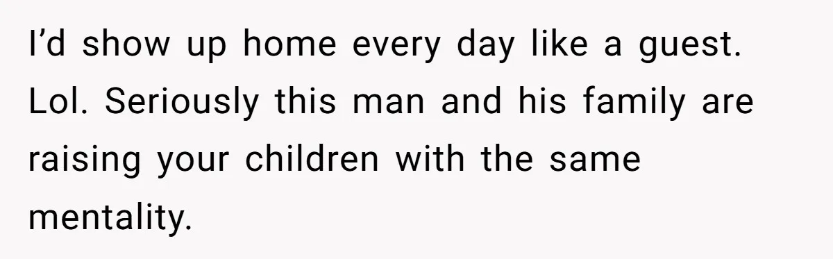 Pregnant Woman Cancels Husband’s Secret 5-Day Christmas Plans After He Invites 26 Relatives Without Telling Her I’d show up home every day like a guest. Lol. Seriously this man and his family are raising your children with the same mentality.