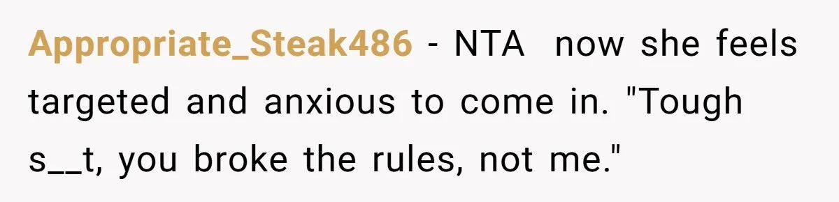 Man Asks Gym Influencer To Stop Filming Him, Gets Called A Creep Instead Appropriate_Steak486 − NTA now she feels targeted and anxious to come in. "Tough s__t, you broke the rules, not me."